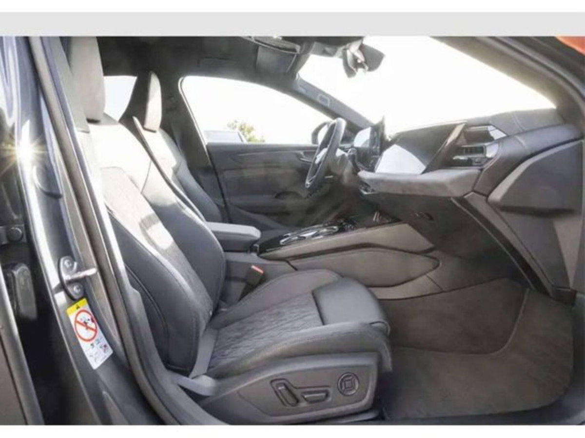 Audi A6 Avant 3.0 tdi mhev + S line edition quattro 299cv s-tronic (6)