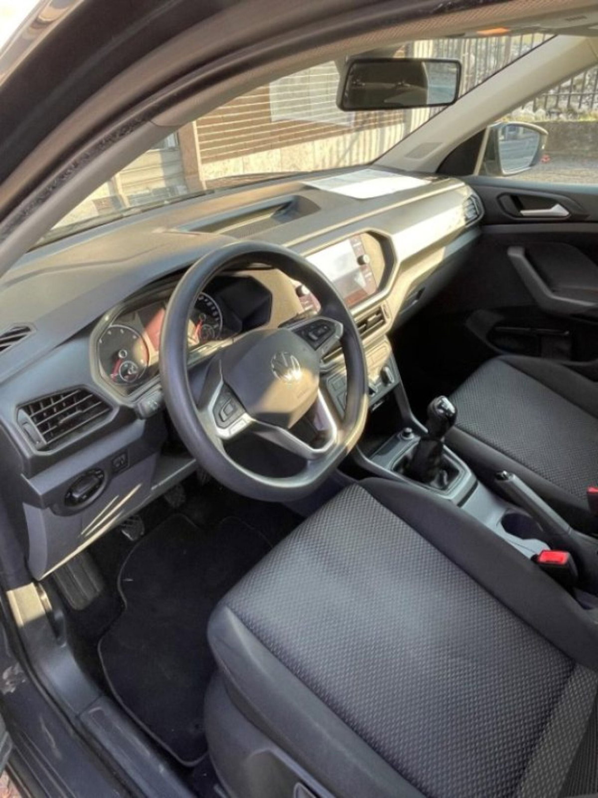 Volkswagen T-Cross 1.0 TSI Urban BMT (10)