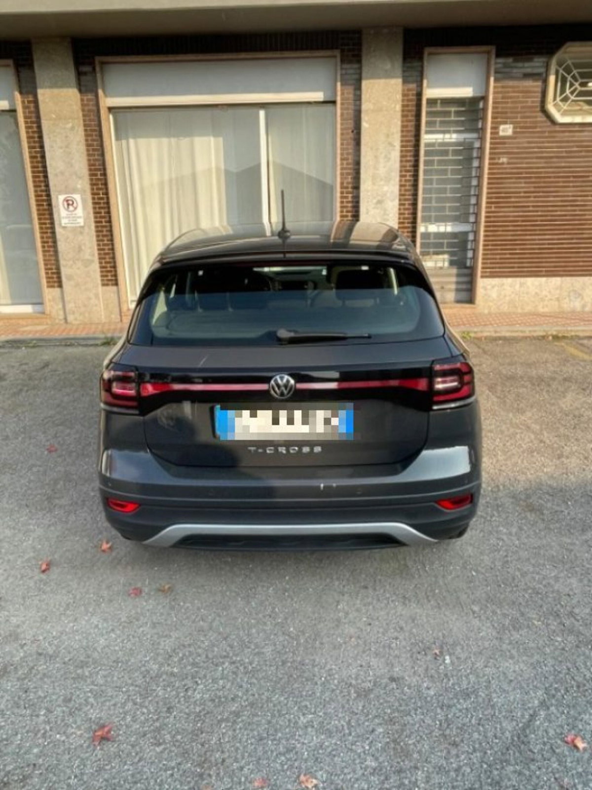 Volkswagen T-Cross 1.0 TSI Urban BMT (4)