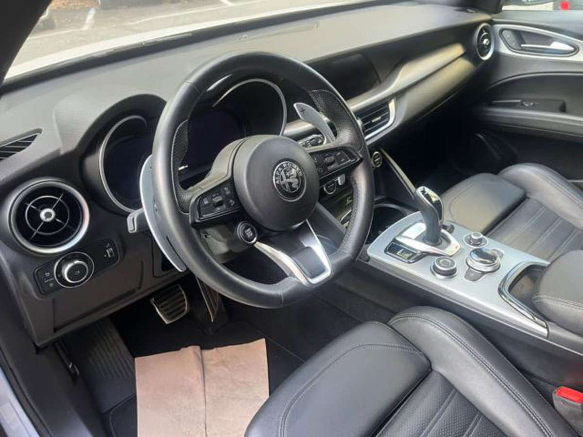 Alfa Romeo Stelvio Stelvio 2.2 Turbodiesel 210 CV AT8 Q4 Veloce (13)