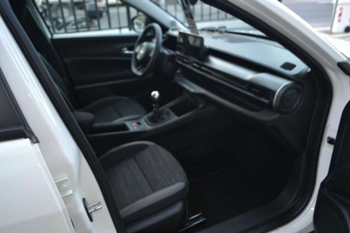 Jeep Avenger 1.2 turbo Longitude fwd 100cv (13)