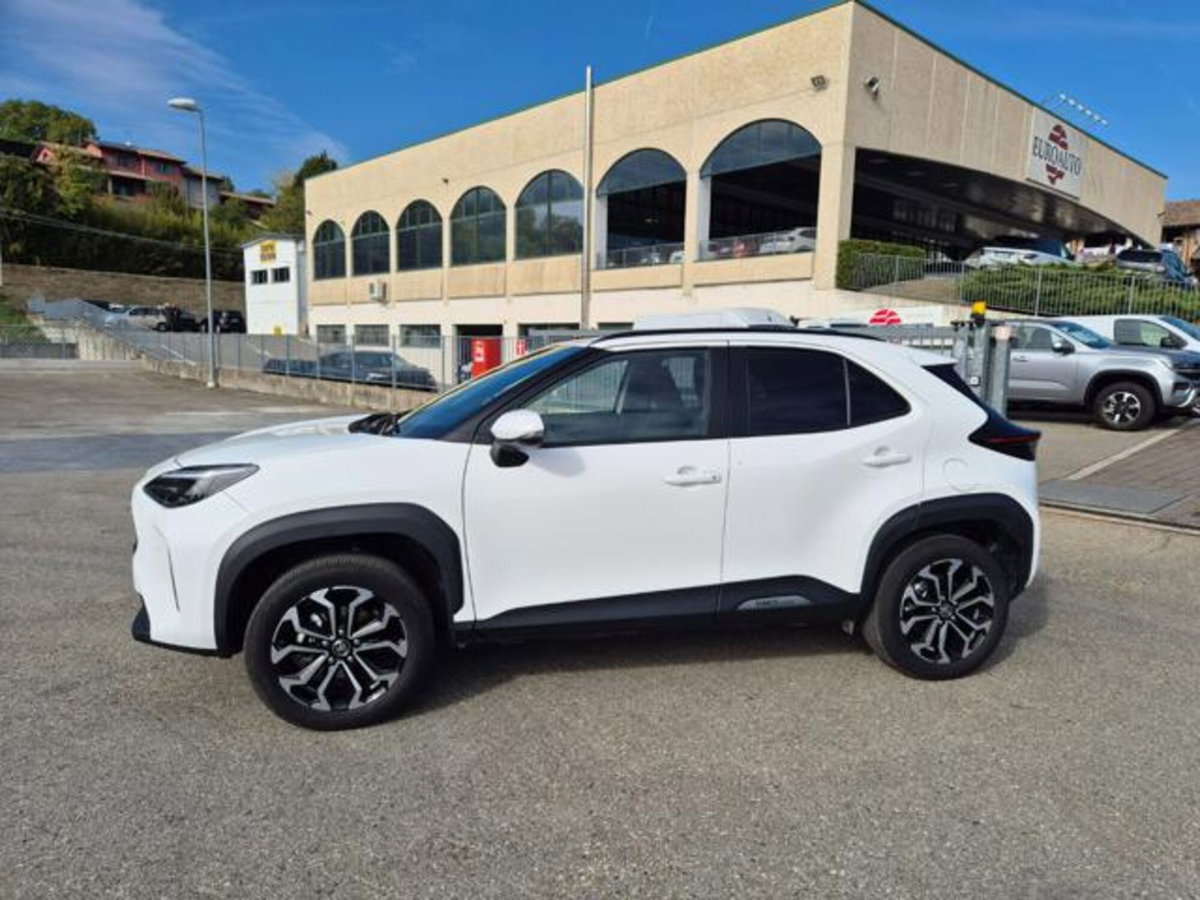Toyota Yaris Cross 1.5 Hybrid 5p. E-CVT Trend (3)