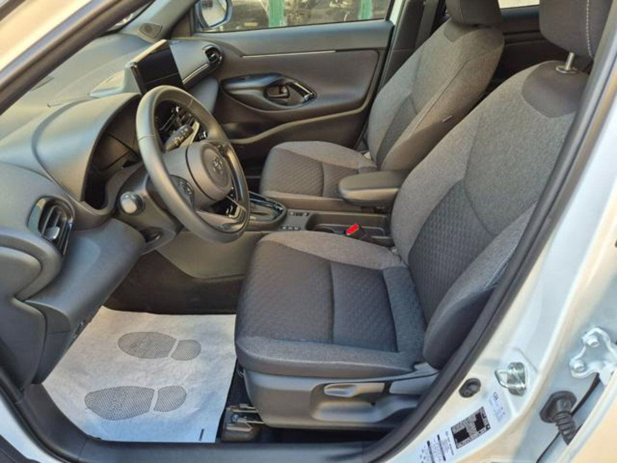 Toyota Yaris Cross 1.5 Hybrid 5p. E-CVT Trend (9)