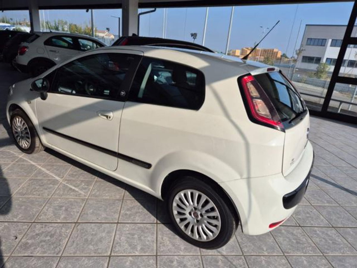 Fiat Punto Evo 1.2 3 porte S&S 150° (4)