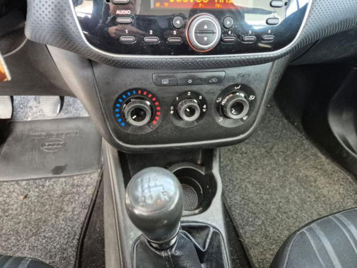 Fiat Punto Evo 1.2 3 porte S&S 150° (8)