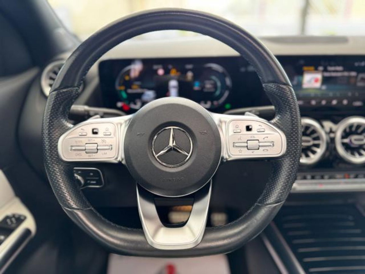 Mercedes-Benz GLA SUV 200 d AMG Line Premium Plus 4matic auto (12)