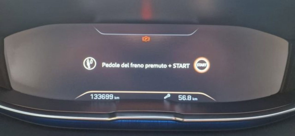 Peugeot 3008 PureTech Turbo 130 S&S EAT8 GT Line (16)