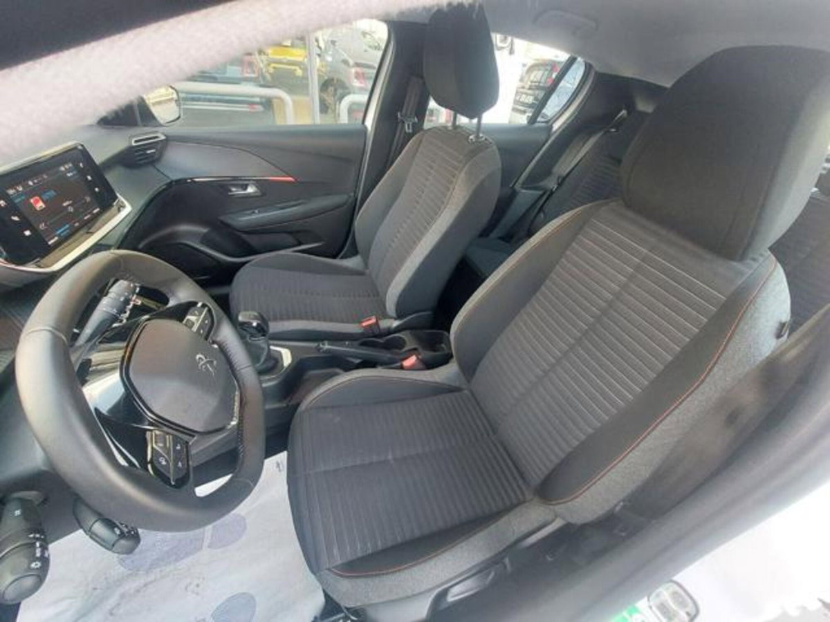 Peugeot 208 1.2 puretech Active s&s 75cv (8)