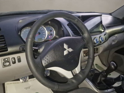 Mitsubishi L200 2.5 DI-D/136CV Double Cab Invite (10)