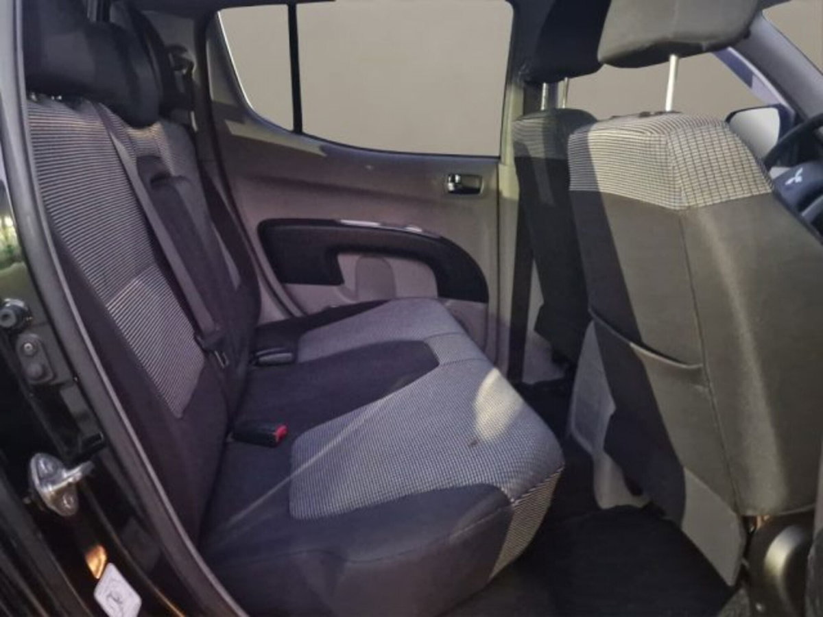 Mitsubishi L200 2.5 DI-D/136CV Double Cab Invite (19)