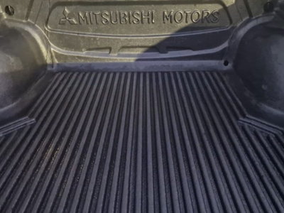 Mitsubishi L200 2.5 DI-D/136CV Double Cab Invite (20)