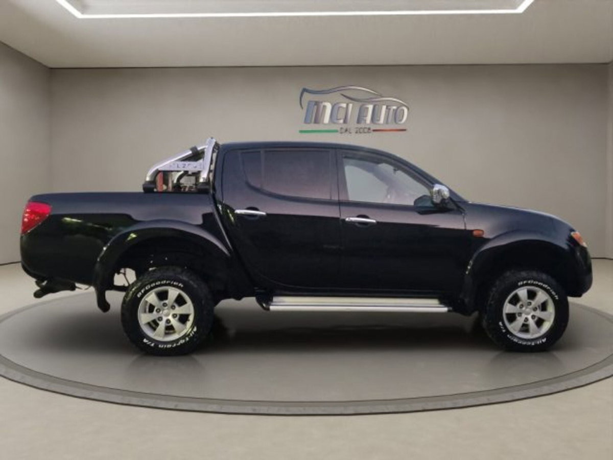 Mitsubishi L200 2.5 DI-D/136CV Double Cab Invite (6)