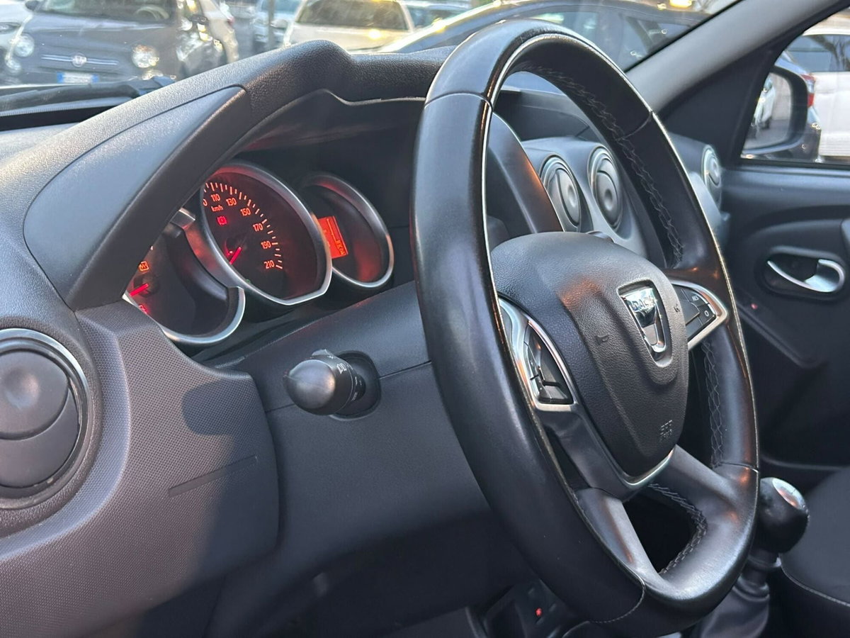 Dacia Duster 1.5 dCi 110 CV S&S 4x2 Serie Speciale Brave (11)
