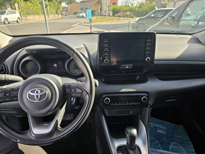 Toyota Yaris 1.5 Hybrid 5 porte Lounge (10)
