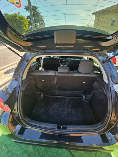 Toyota Yaris 1.5 Hybrid 5 porte Lounge (17)