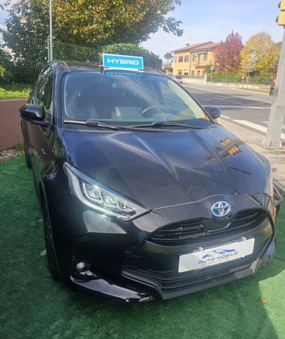 Toyota Yaris 1.5 Hybrid 5 porte Lounge (2)
