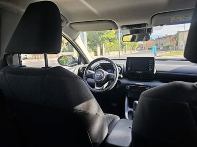 Toyota Yaris 1.5 Hybrid 5 porte Lounge (6)