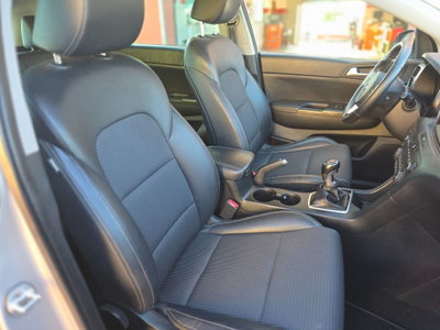 Kia Sportage 1.7 CRDI 2WD Style (16)