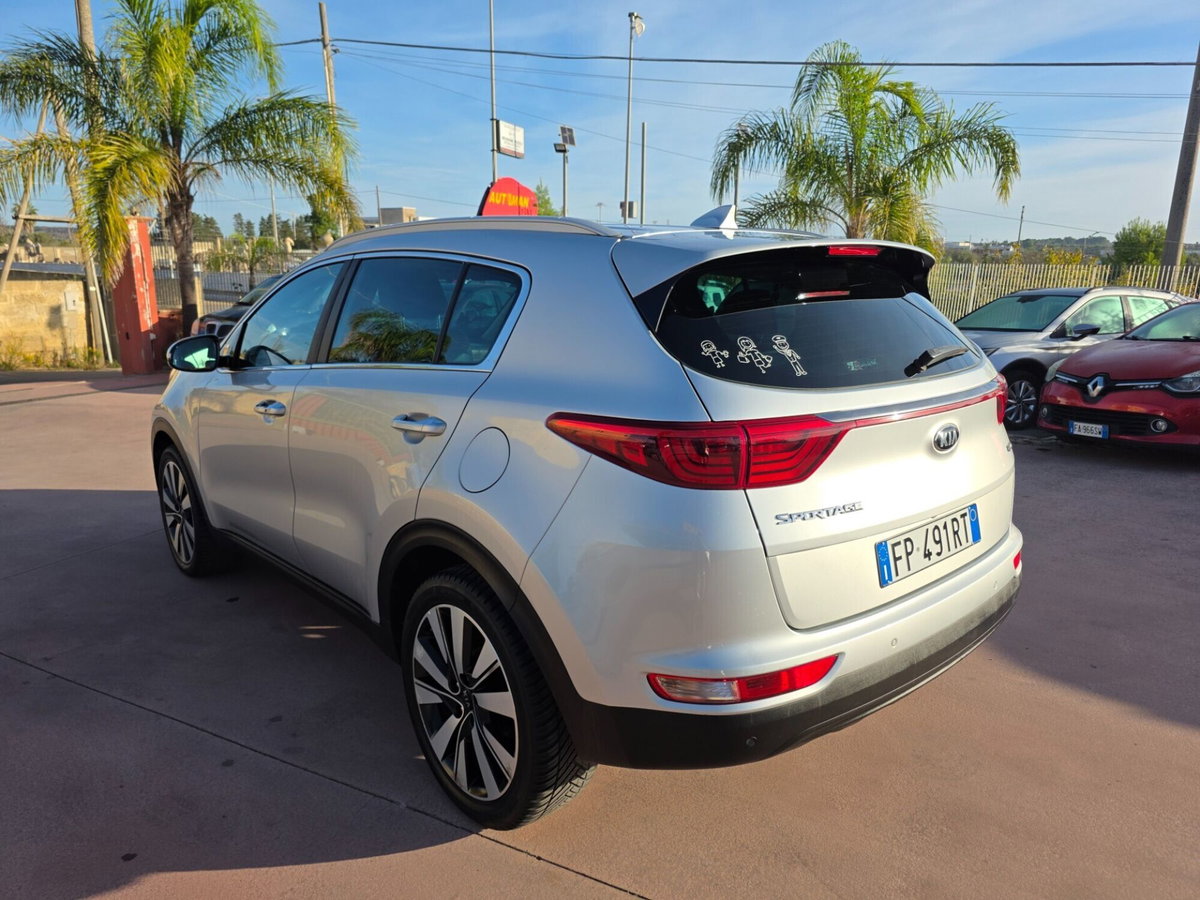 Kia Sportage 1.7 CRDI 2WD Style (6)
