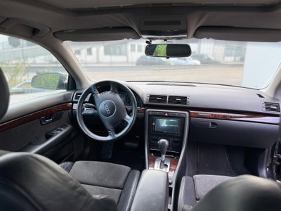 Audi A4 2.5 V6 TDI/180 CV cat quattro (6)