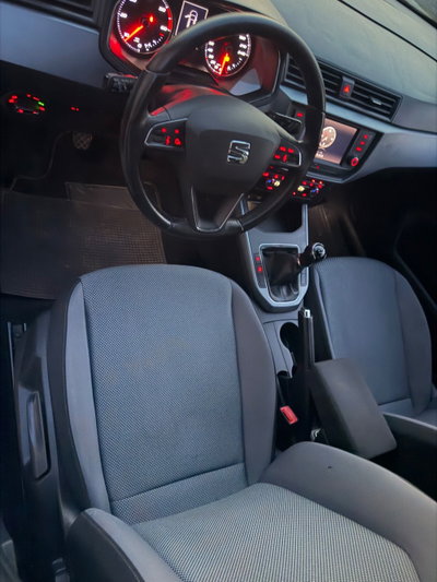 SEAT Arona 1.6 TDI 95 CV Style (3)