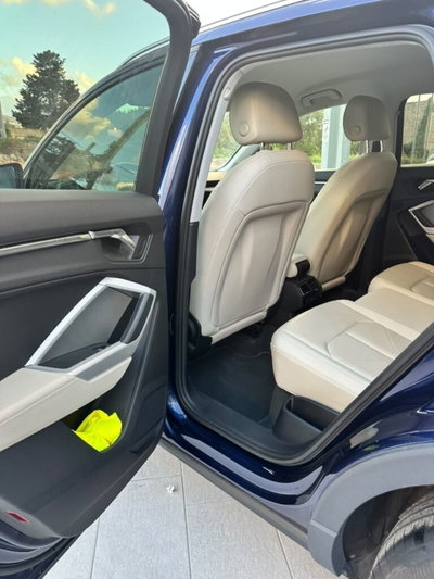 Audi Q3 35 TDI quattro S tronic Business (10)