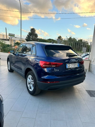 Audi Q3 35 TDI quattro S tronic Business (2)