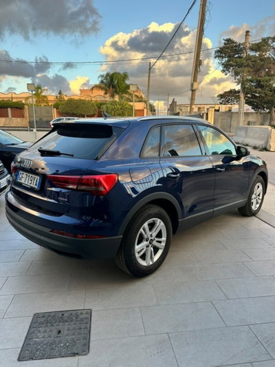 Audi Q3 35 TDI quattro S tronic Business (4)