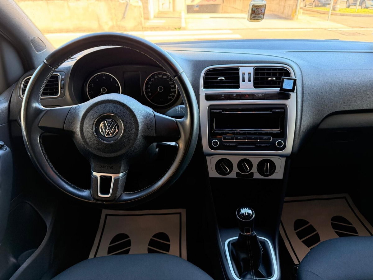 Volkswagen Polo 1.2 5 porte United (14)