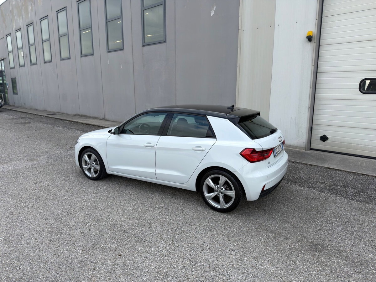 Audi A1 Sportback 30 TFSI Admired Advanced (3)