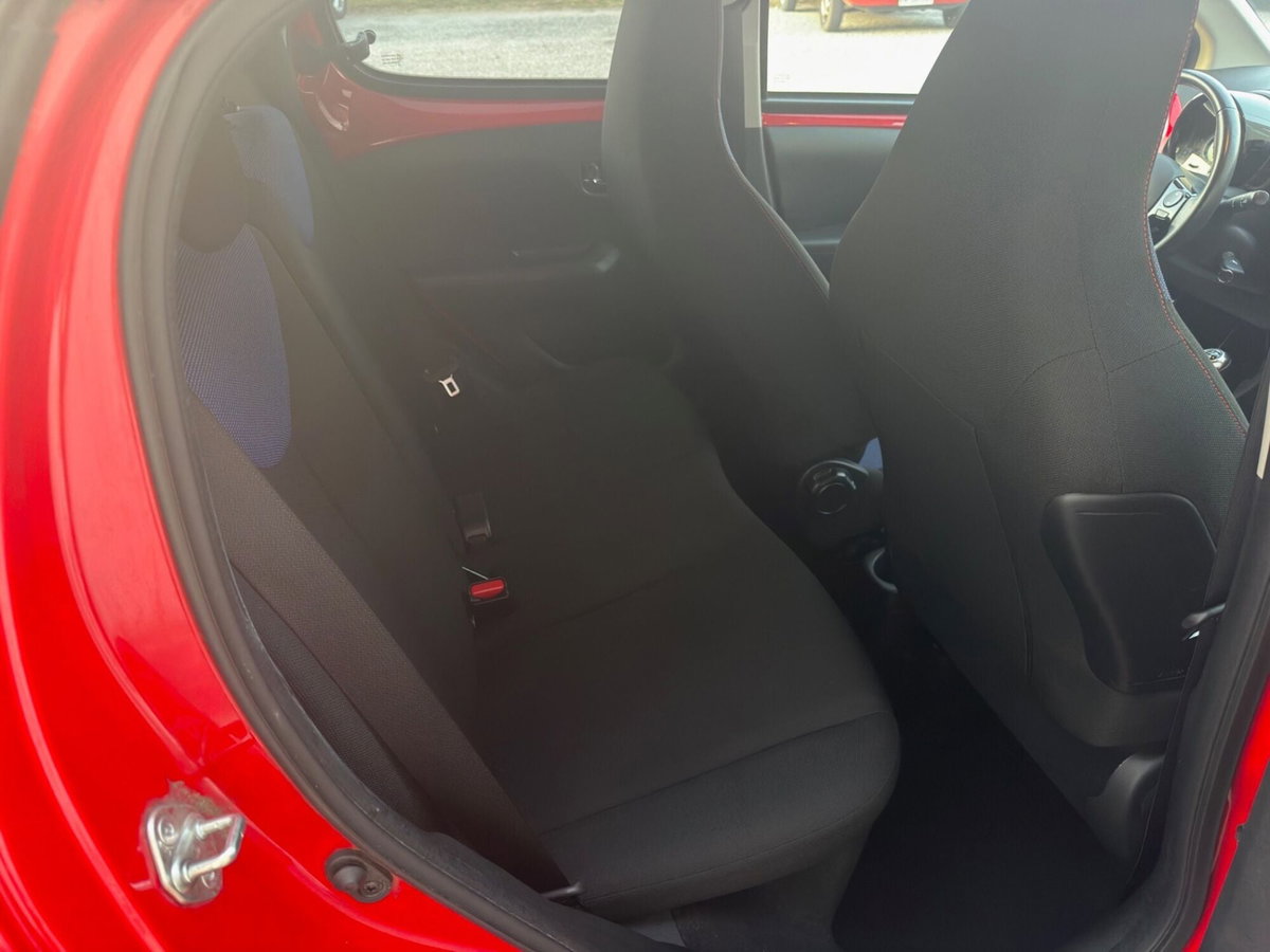 Citroen C1 C1 VTi 72 5 porte Live (9)