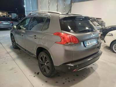 Peugeot 2008 120 S&S Black Matt (3)
