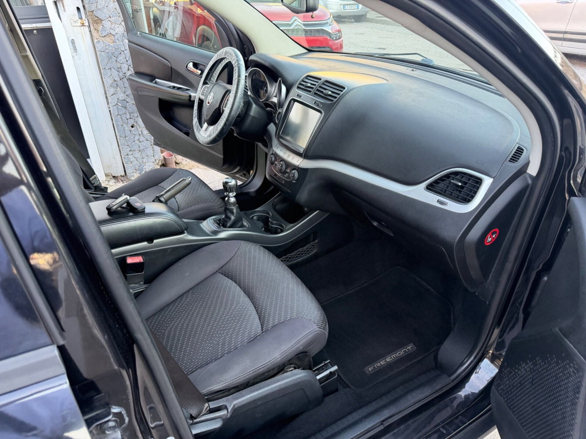 Fiat Freemont 2.0 Multijet 140 CV Urban (11)