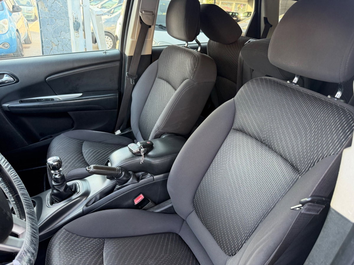 Fiat Freemont 2.0 Multijet 140 CV Urban (16)