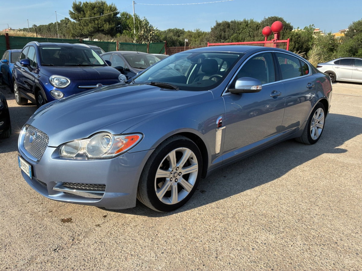 Jaguar XF 2.7D V6 Premium Luxury