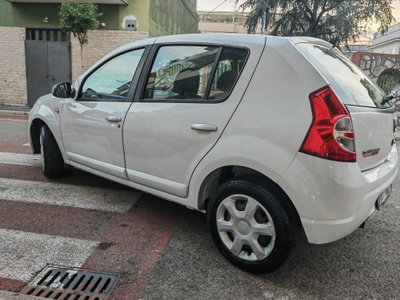 Dacia Sandero 1.4 8V GPL Lauréate (6)