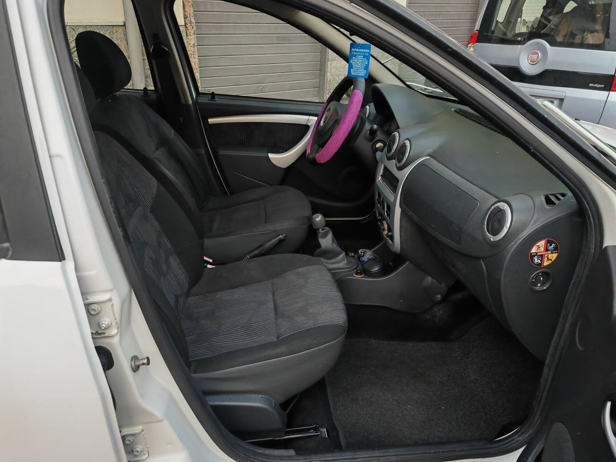 Dacia Sandero 1.4 8V GPL Lauréate (8)