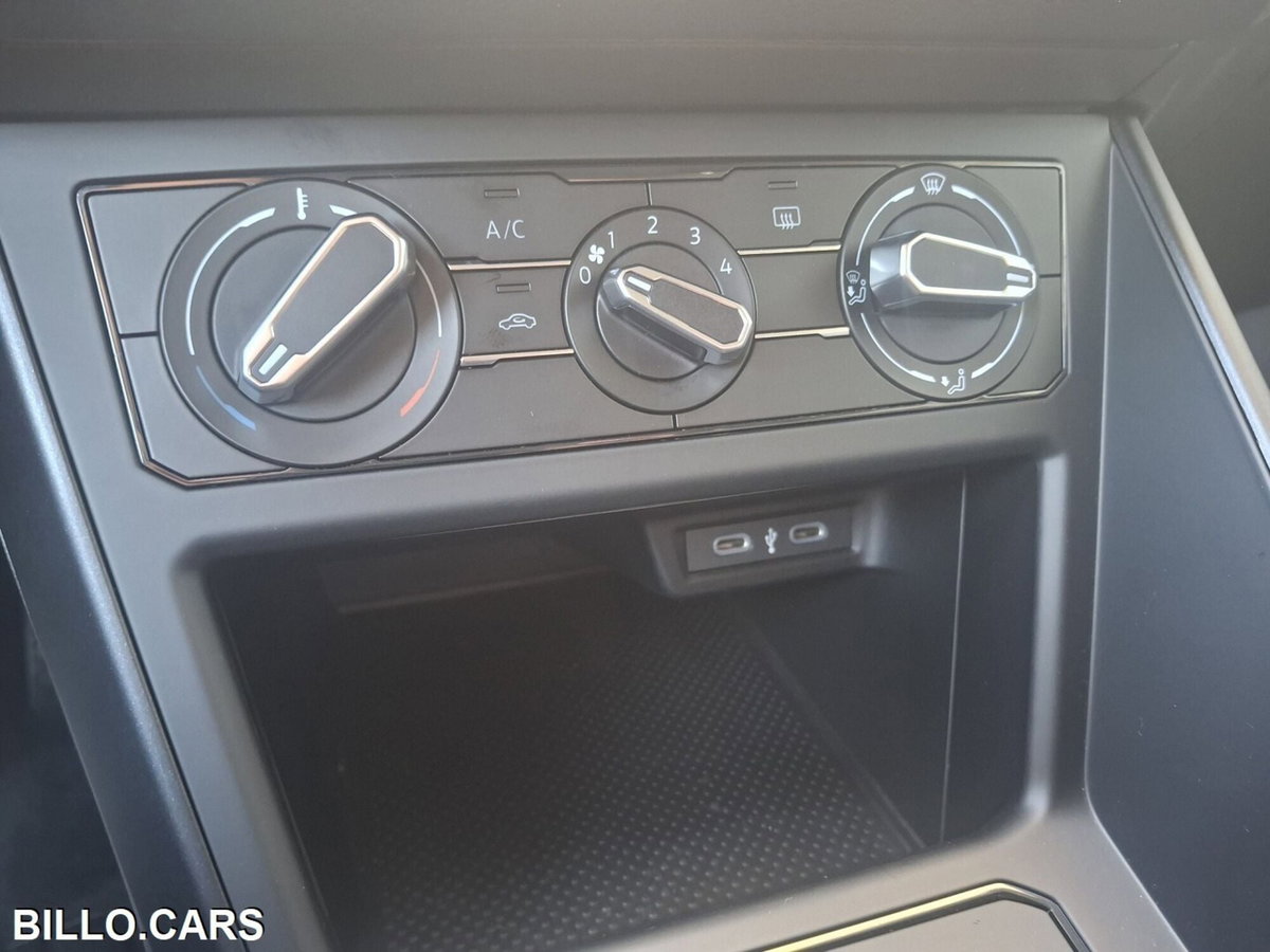 Volkswagen Polo 1.0 EVO (12)