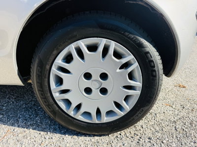 Lancia Ypsilon 1.2 Argento (10)