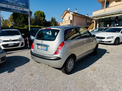 Lancia Ypsilon 1.2 Argento (7)