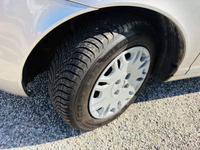 Lancia Ypsilon 1.2 Argento (9)