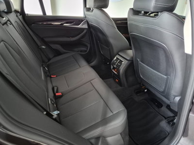 BMW X3 sDrive18d 48V Msport (15)