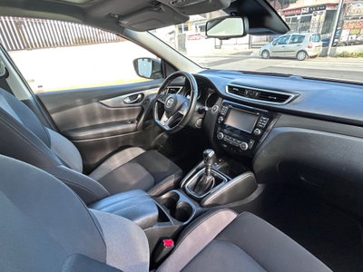 Nissan Qashqai 1.5 dCi 115 CV DCT N-Connecta (13)