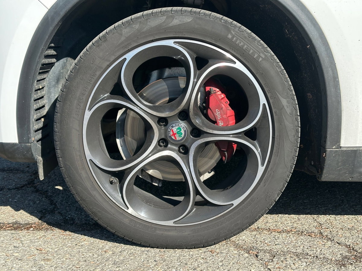 Alfa Romeo Stelvio Stelvio 2.2 Turbodiesel 210 CV AT8 Q4 Ti (9)