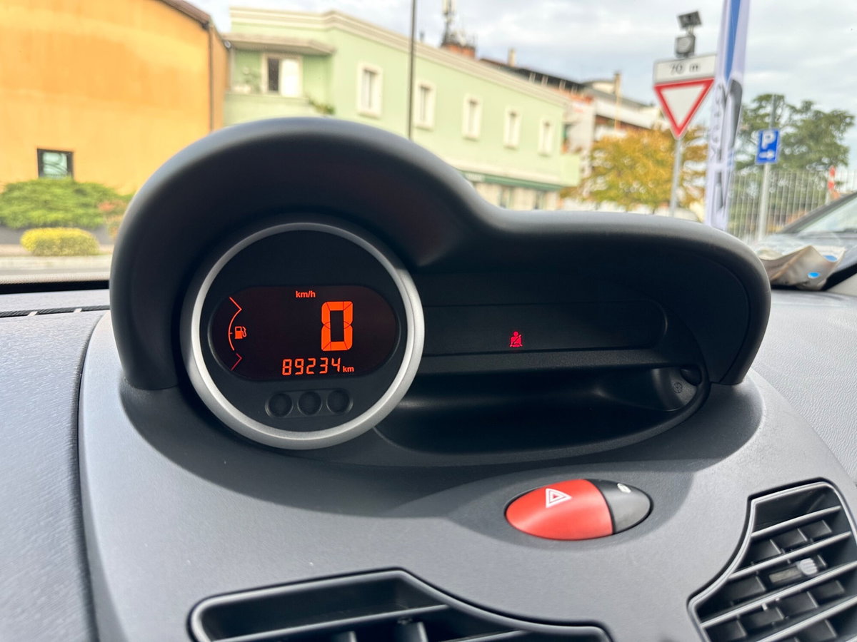 Renault Twingo 1.2 16V LEV Dynamique (16)