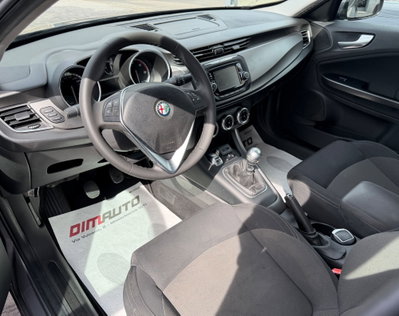 Alfa Romeo Giulietta 1.6 JTDm Exclusive 120cv (2)