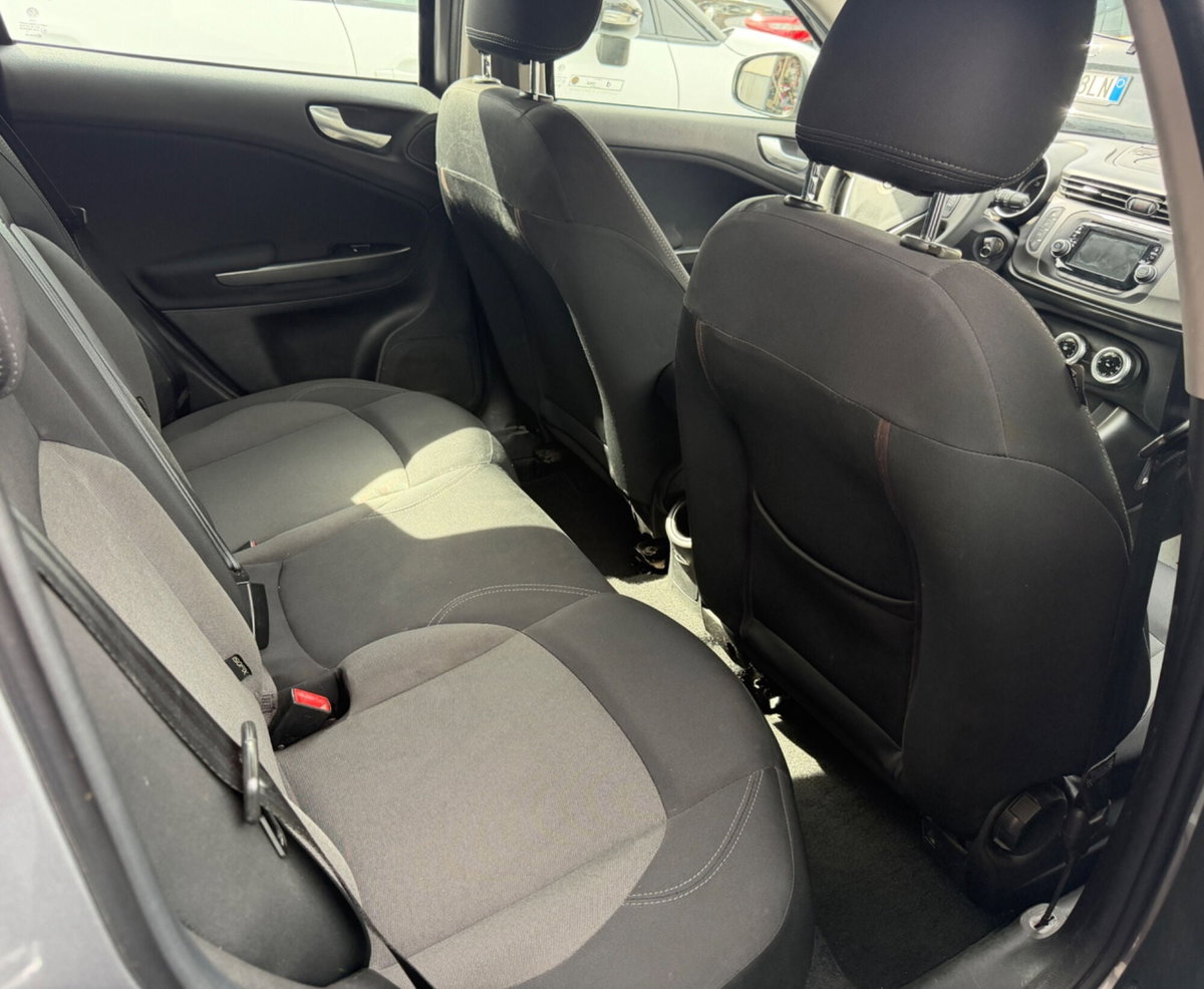 Alfa Romeo Giulietta 1.6 JTDm Exclusive 120cv (8)