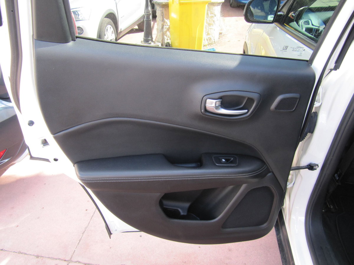 Jeep Compass 1.6 Multijet II 2WD S (12)