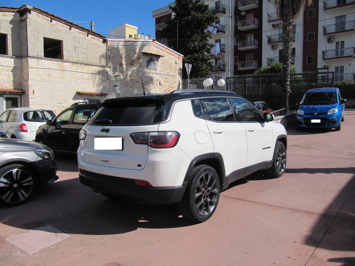 Jeep Compass 1.6 Multijet II 2WD S (6)