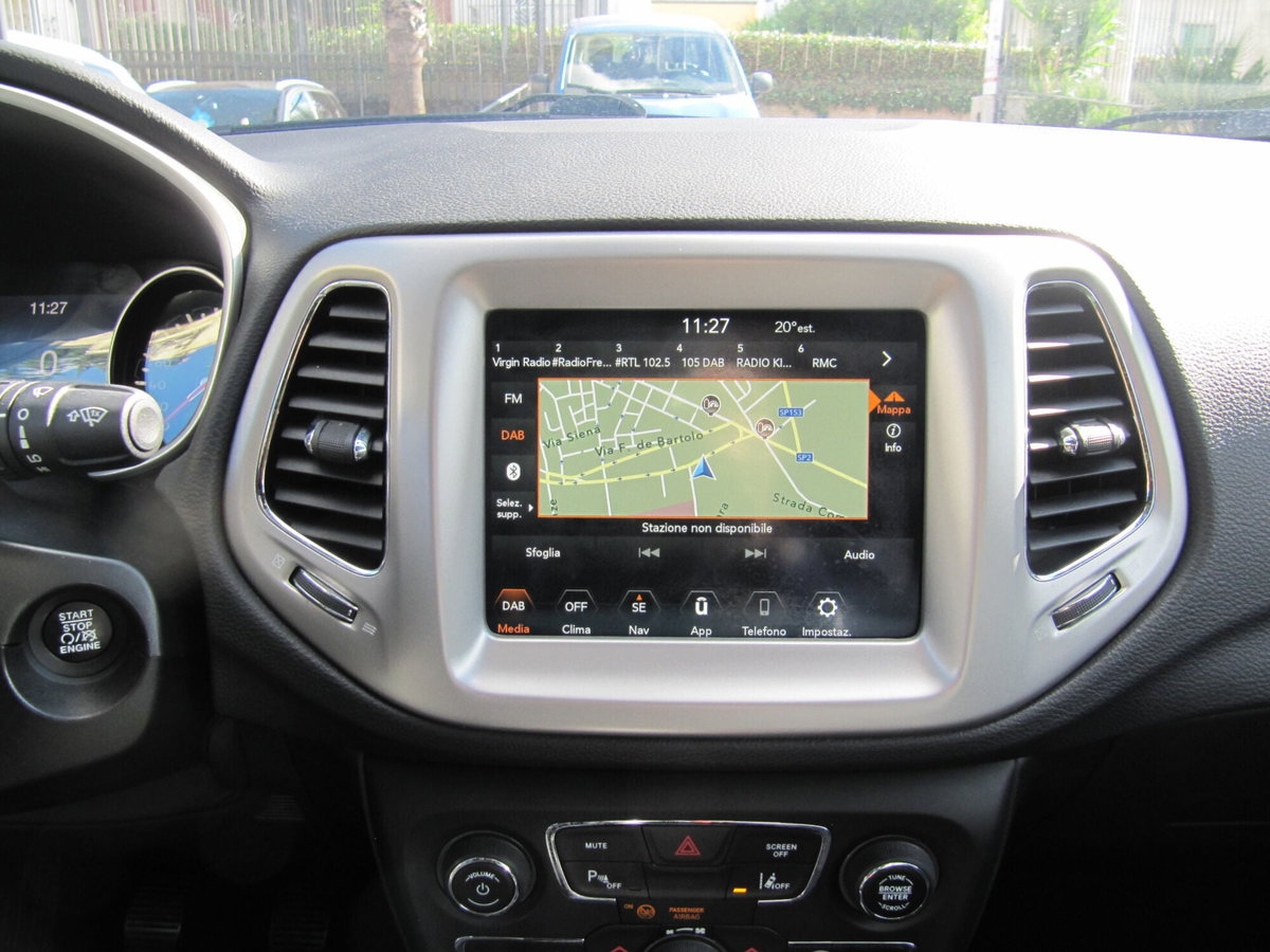 Jeep Compass 1.6 Multijet II 2WD S (9)